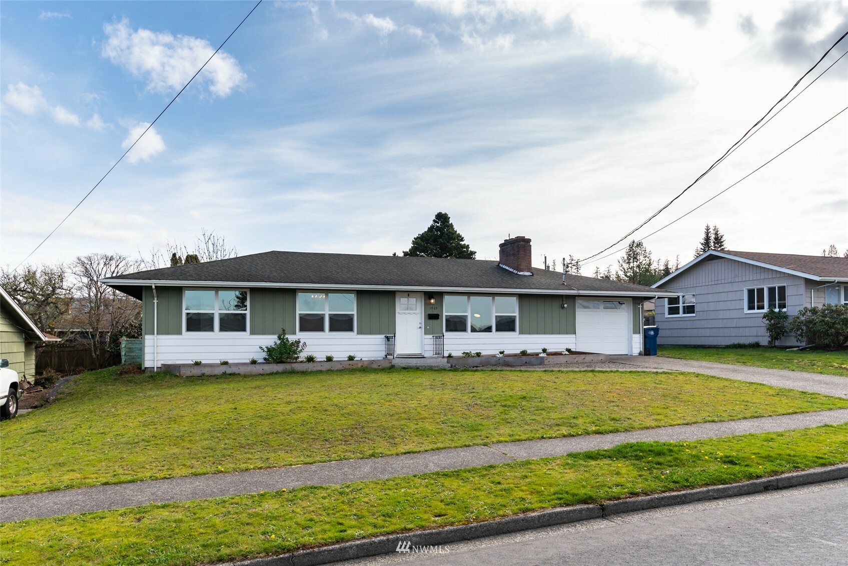 Property Photo:  1909 22nd Street  WA 98221 