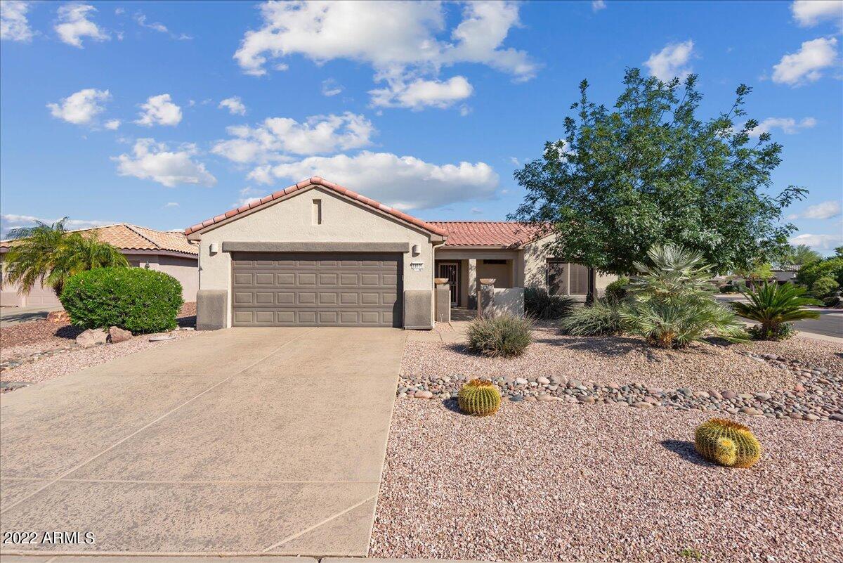 Property Photo: 18101 N Plaza Court AZ 85374