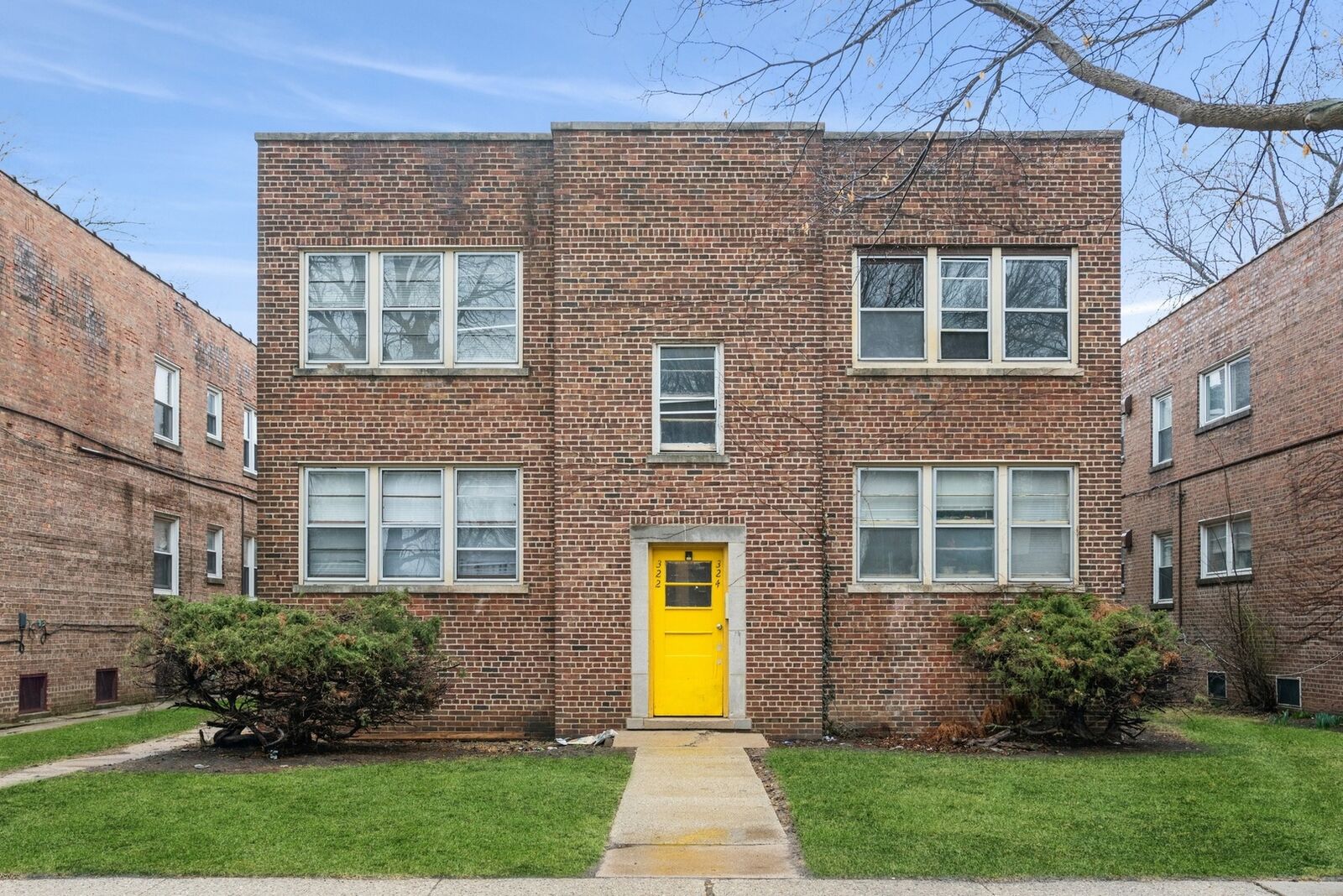 Property Photo:  324 Callan Avenue 2N  IL 60202 