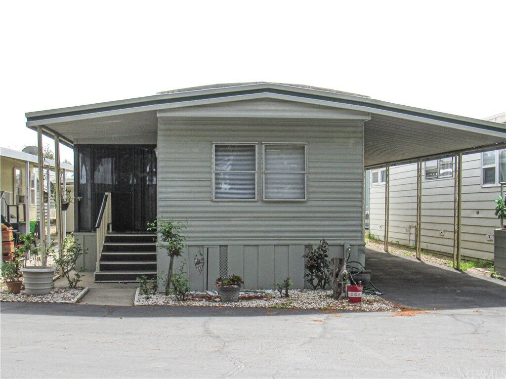 Property Photo: 3210 Santa Maria Way 57 CA 93455