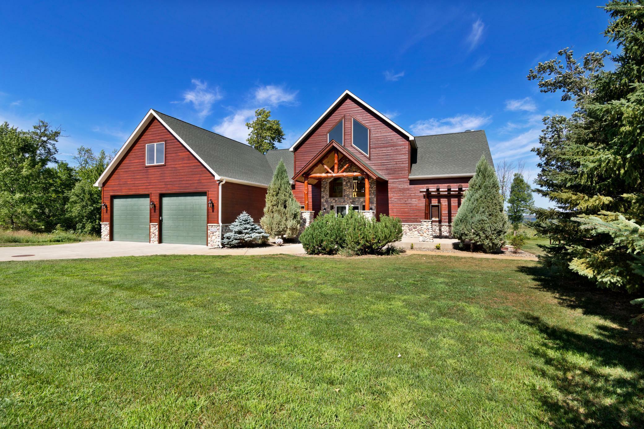 Property Photo: 5784 McGowan Road MN 56401