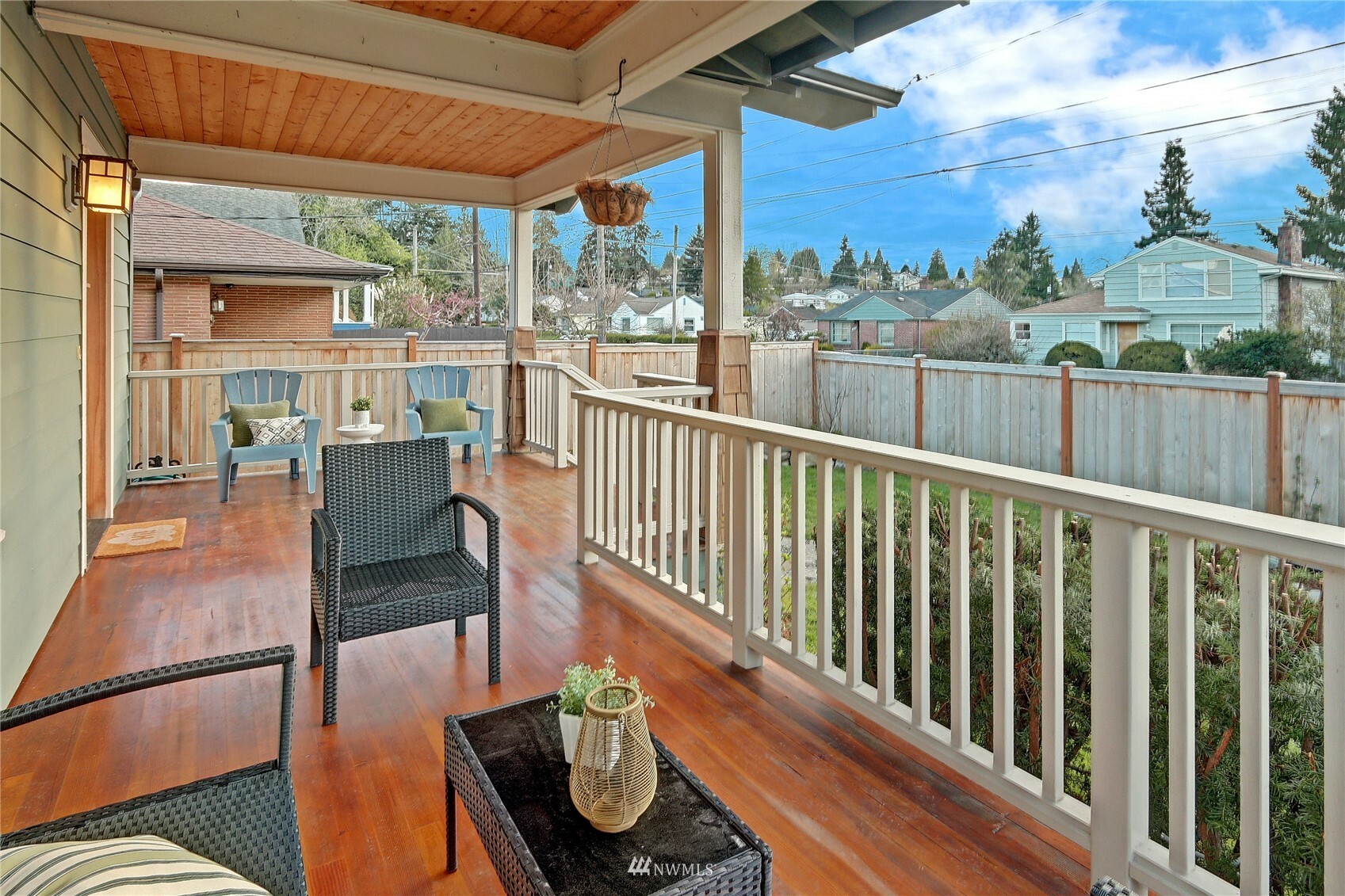 Property Photo:  10028 62nd Avenue S  WA 98178 