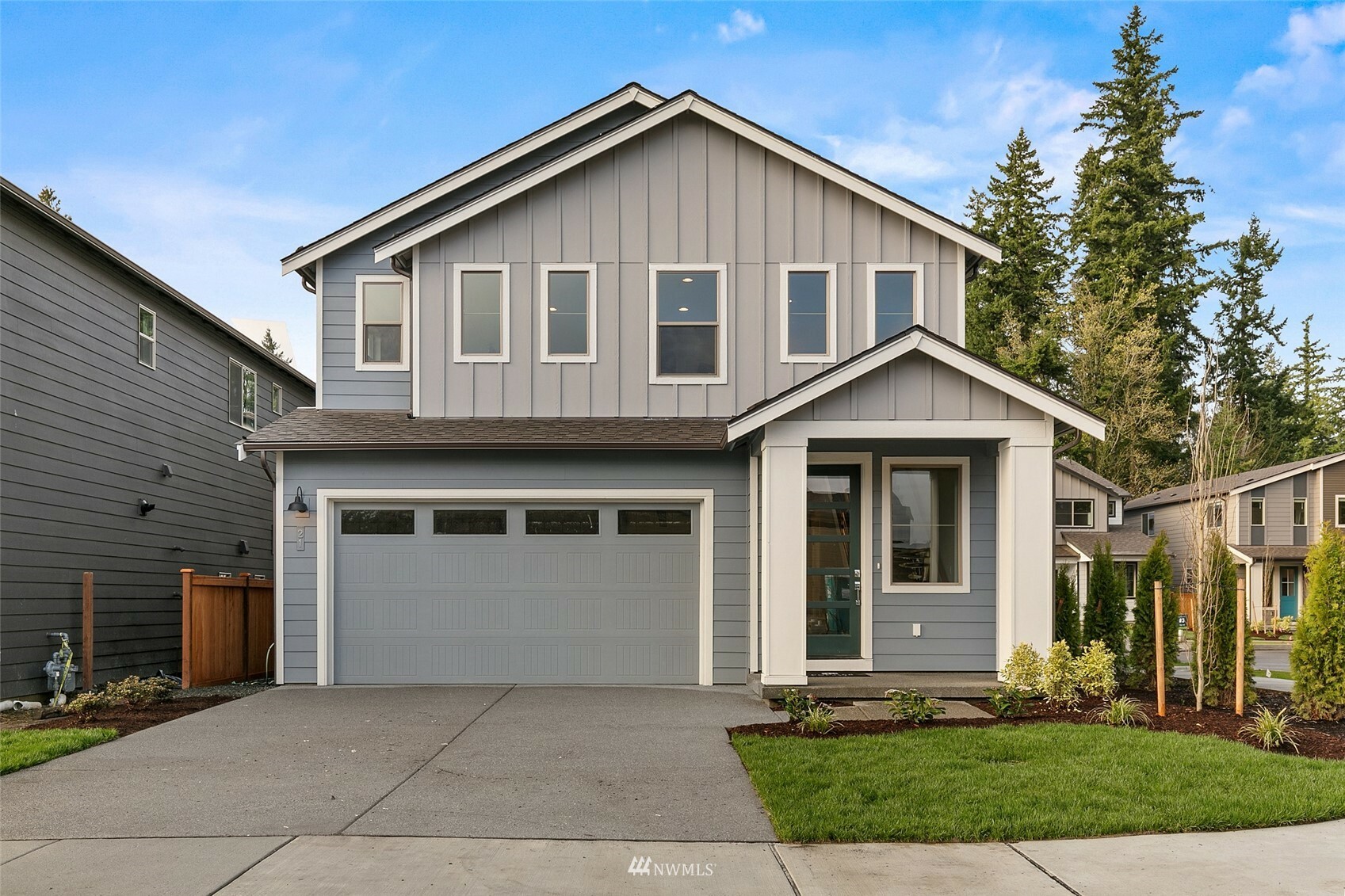 Property Photo:  15101 Meridian Place W 22  WA 98087 