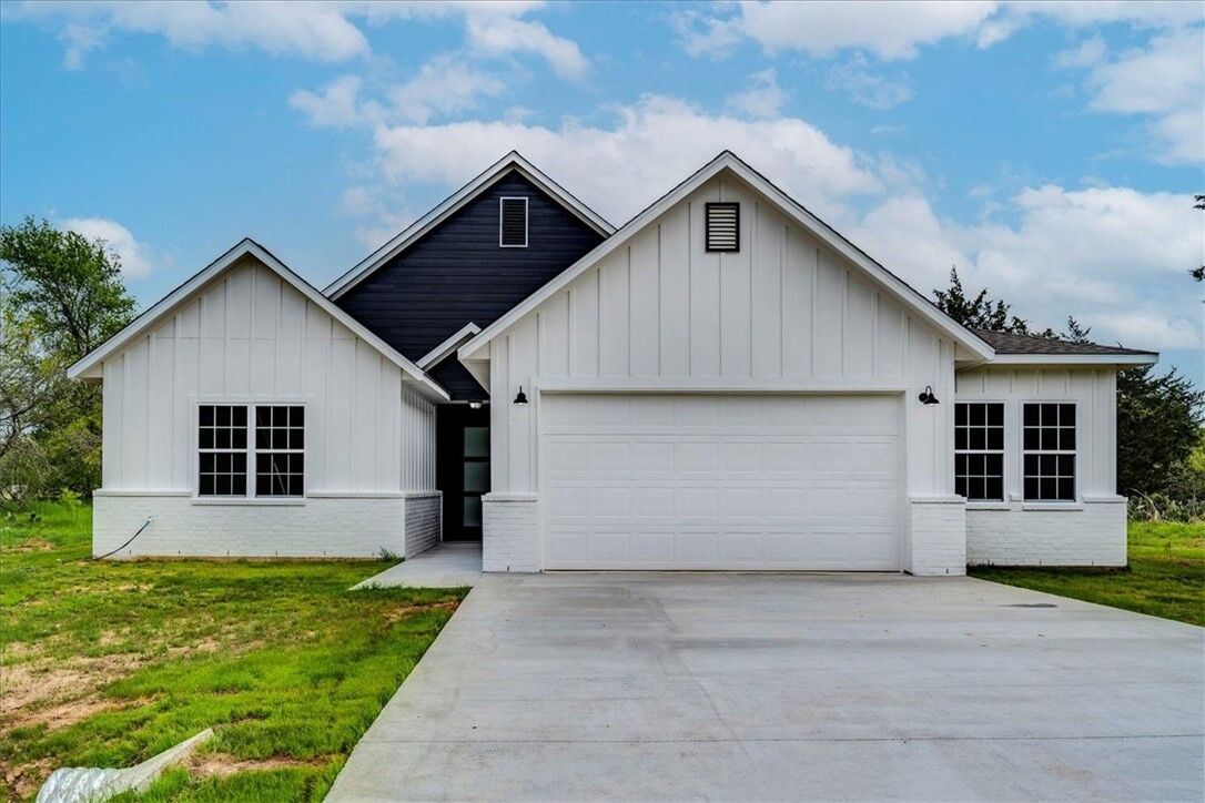 Property Photo:  108 E Keomuku Court  TX 78602 