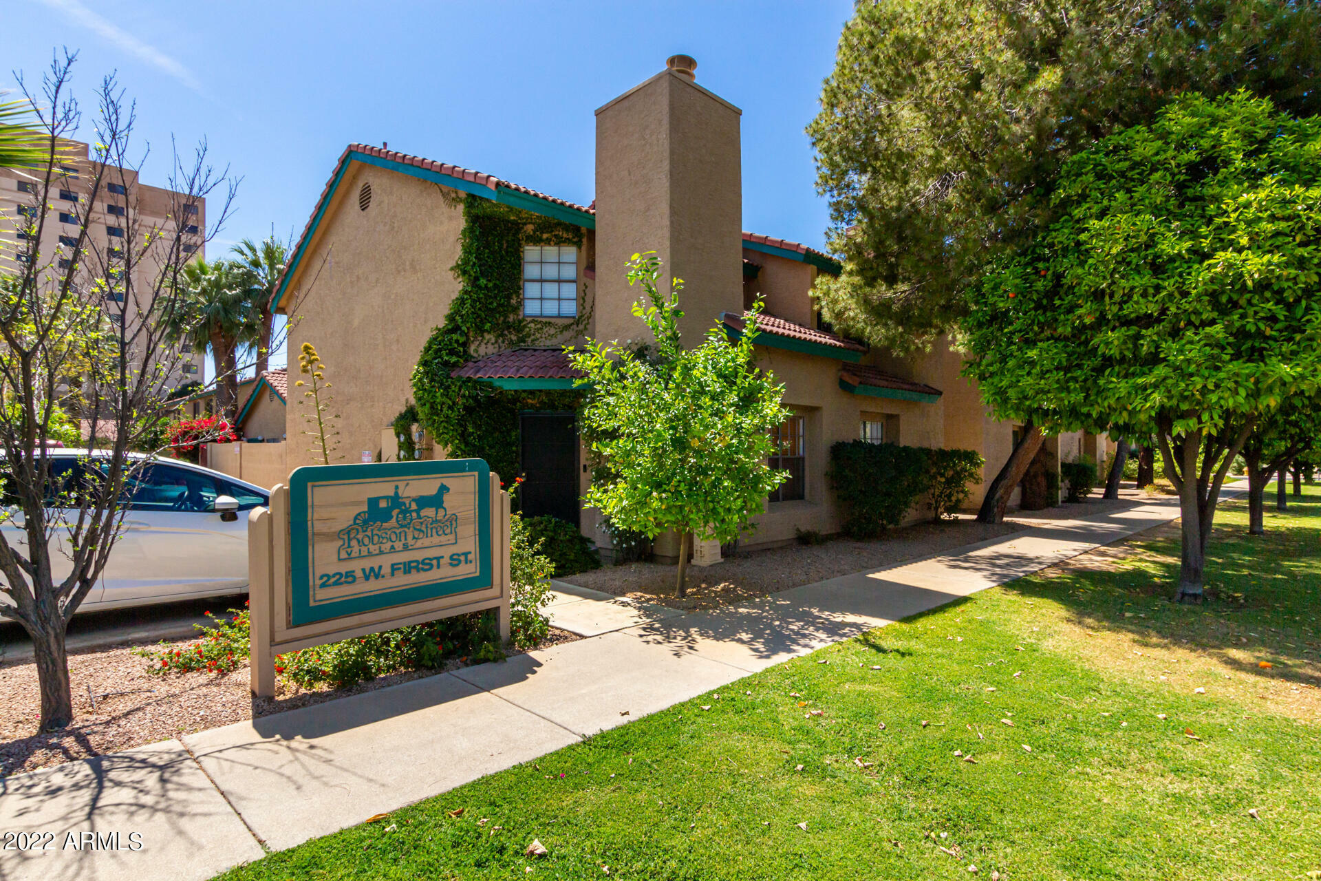 Property Photo: 225 W 1st Street AZ 85201