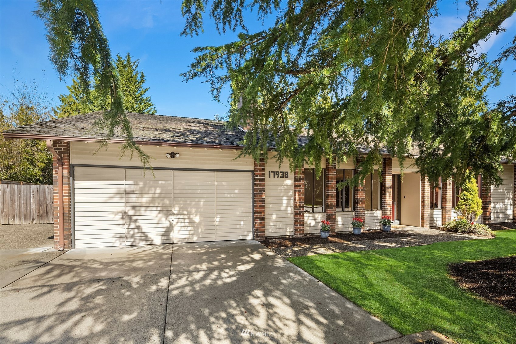 Property Photo: 17938 NE 13th Street WA 98008