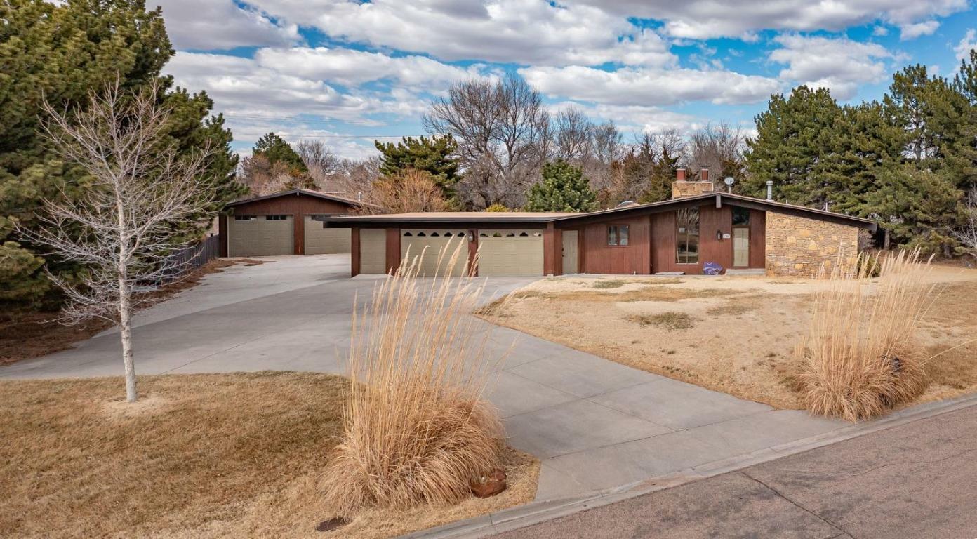 Property Photo:  1903 Crestway Drive  KS 67846 