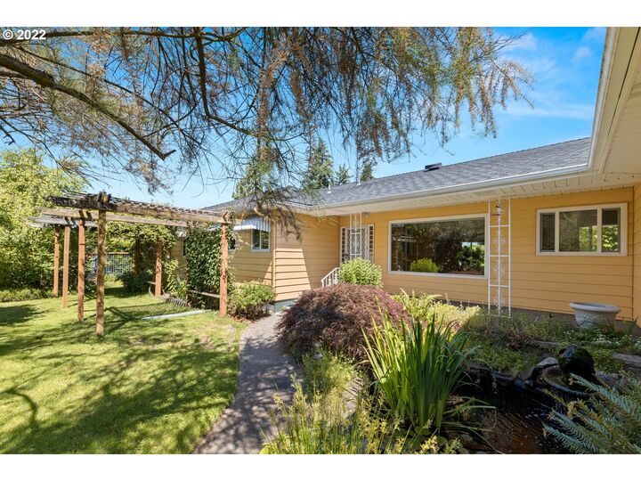 3801 NE Rosa Parks Way  Portland OR 97211 photo