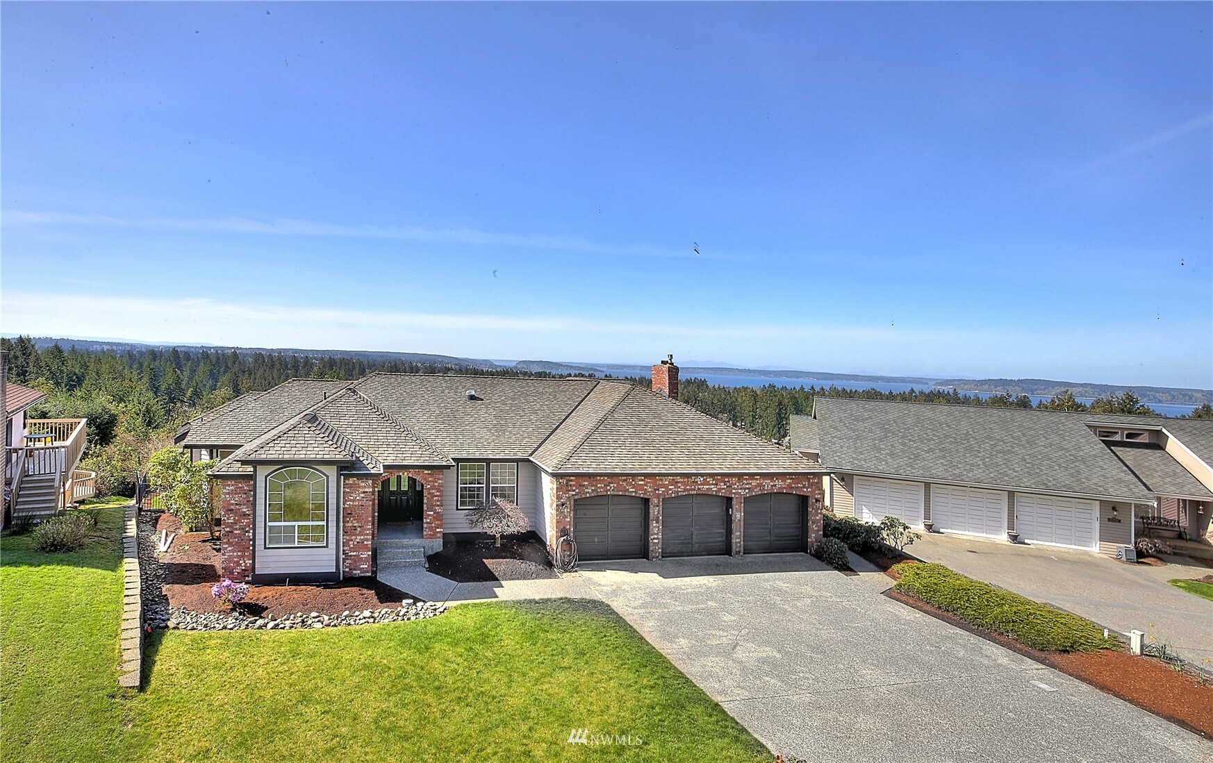 Property Photo: 8820 53rd Street Ct W WA 98467