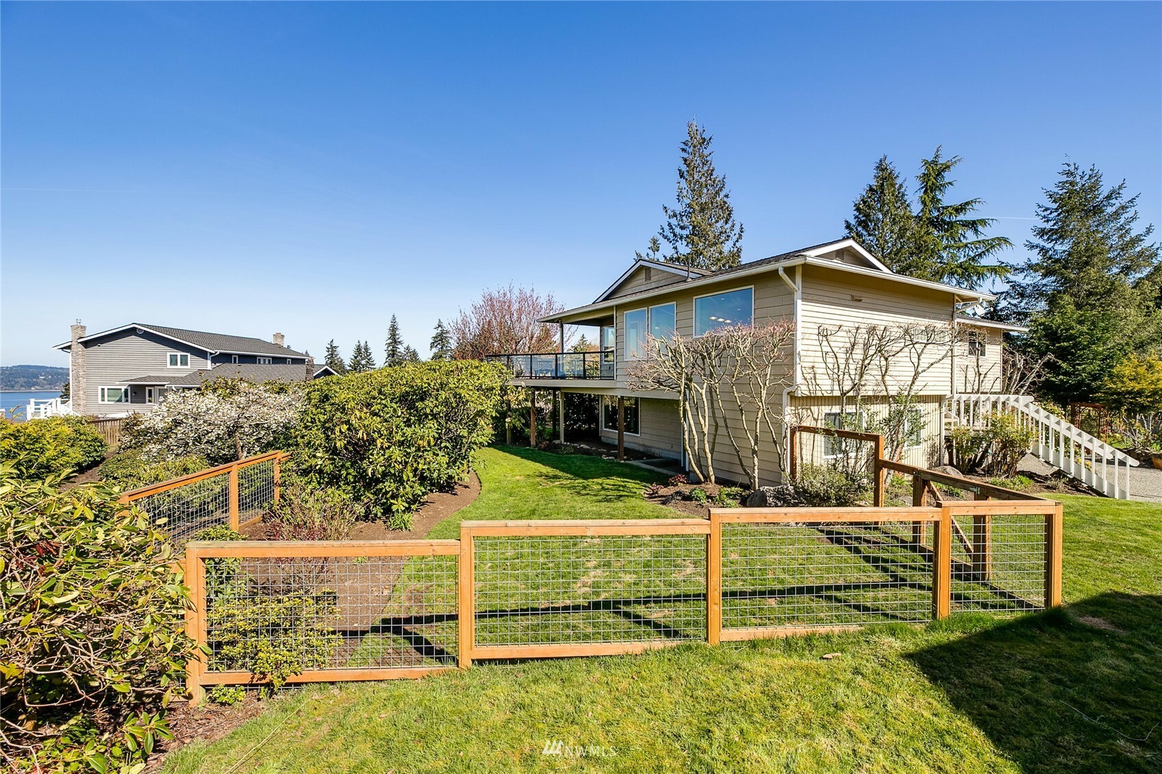 Property Photo:  8604 53rd Place W  WA 98275 