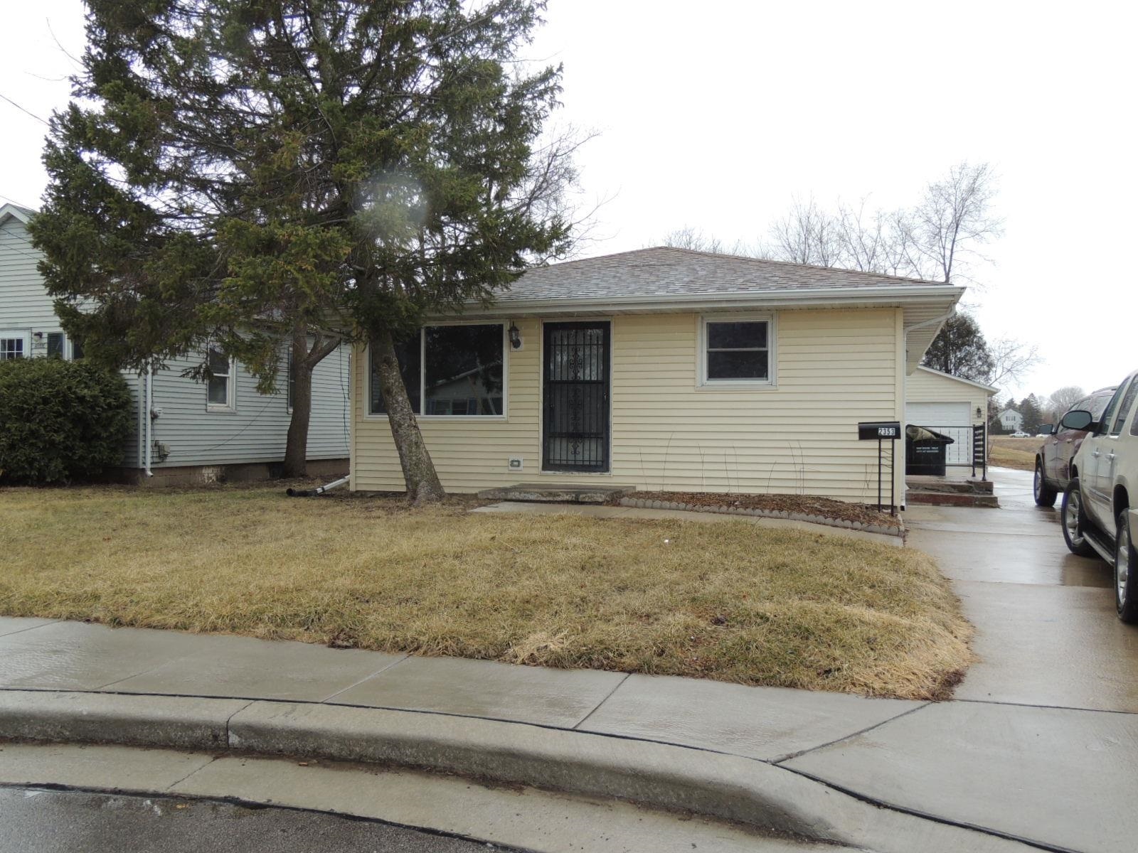 Property Photo:  2353 Comet Street  WI 54901-1957 