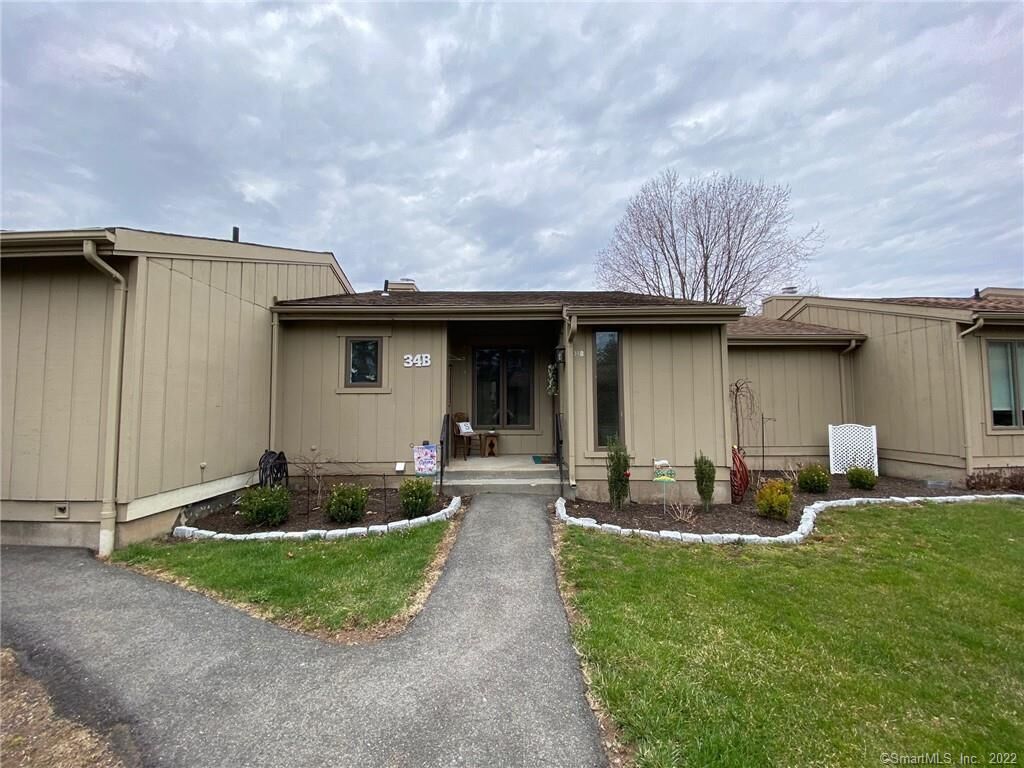 Property Photo:  34 Pilgrim Harbor B  CT 06492 