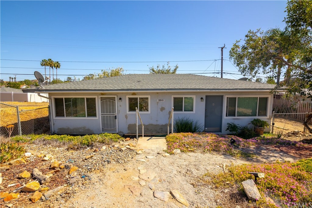 Property Photo:  28948 Goetz Road  CA 92587 