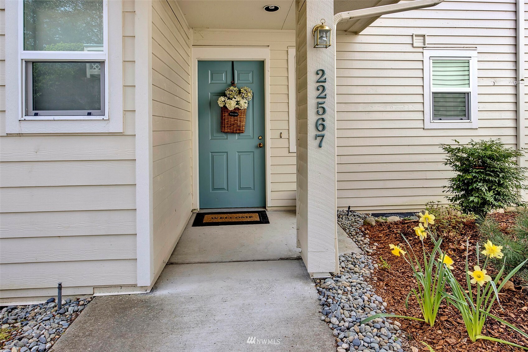 Property Photo:  22567 SE 42nd Terrace 1190  WA 98029 