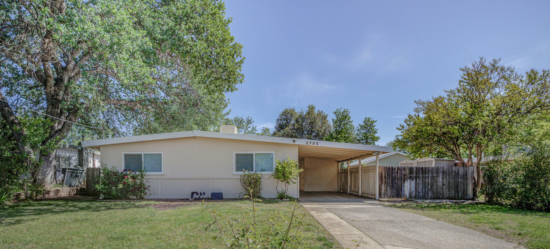 2795 Fairway Avenue  Redding CA 96002 photo