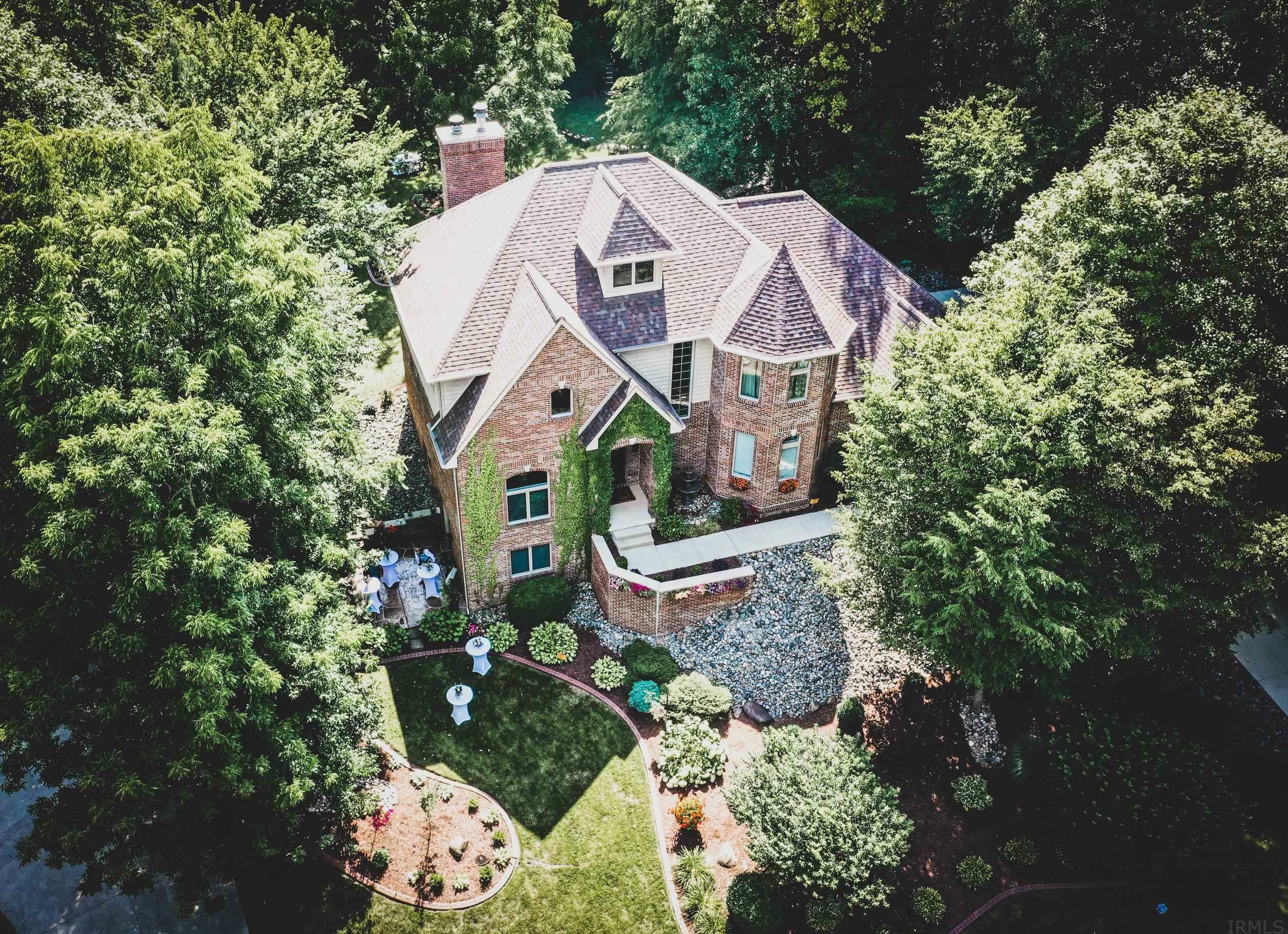 Property Photo: 7322 Fyxen Run IN 46783-9328