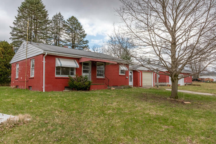 Property Photo: 68753 Jefferson Street MI 49112