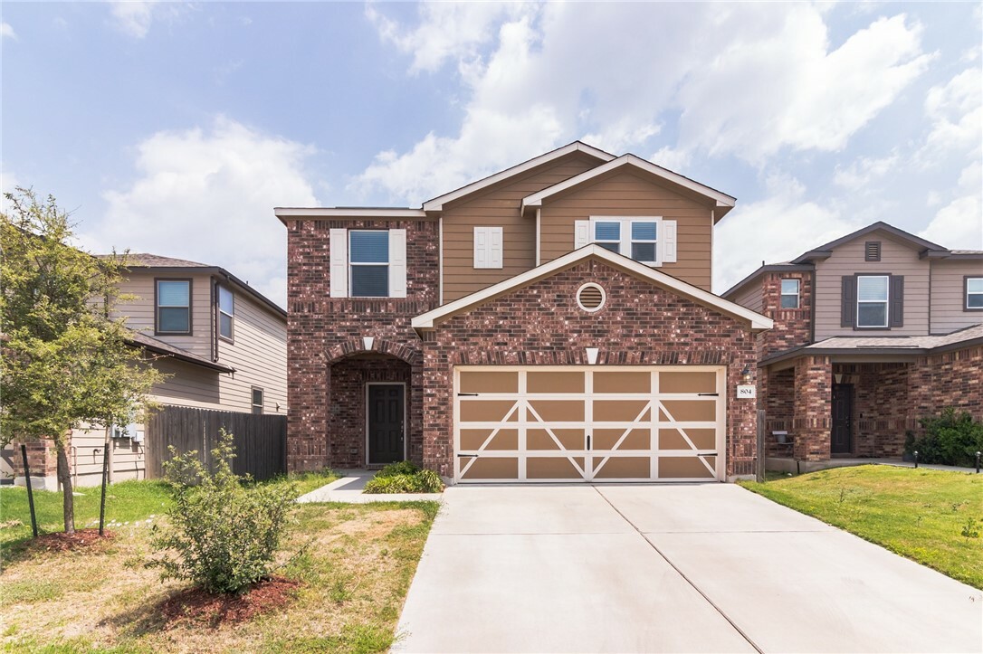 Property Photo:  804 Sawbuck Drive  TX 78660 