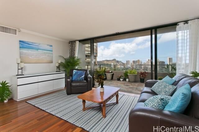 Property Photo: 581 Kamoku Street 2402 HI 96826