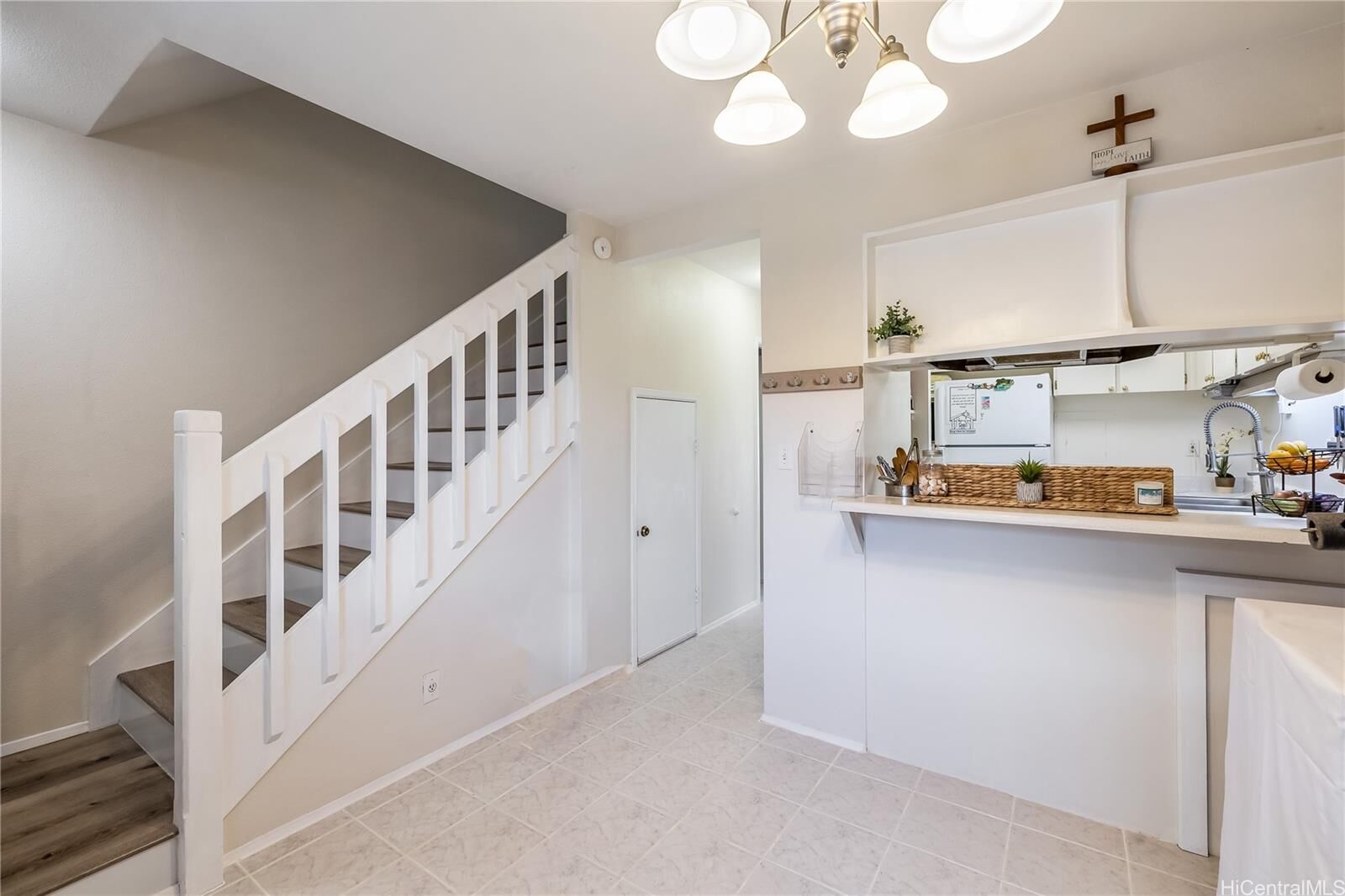 Property Photo:  94-1472 Lanikuhana Avenue 569  HI 96789 