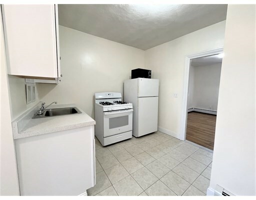 Property Photo: 3 Cedar Square 3 MA 02140