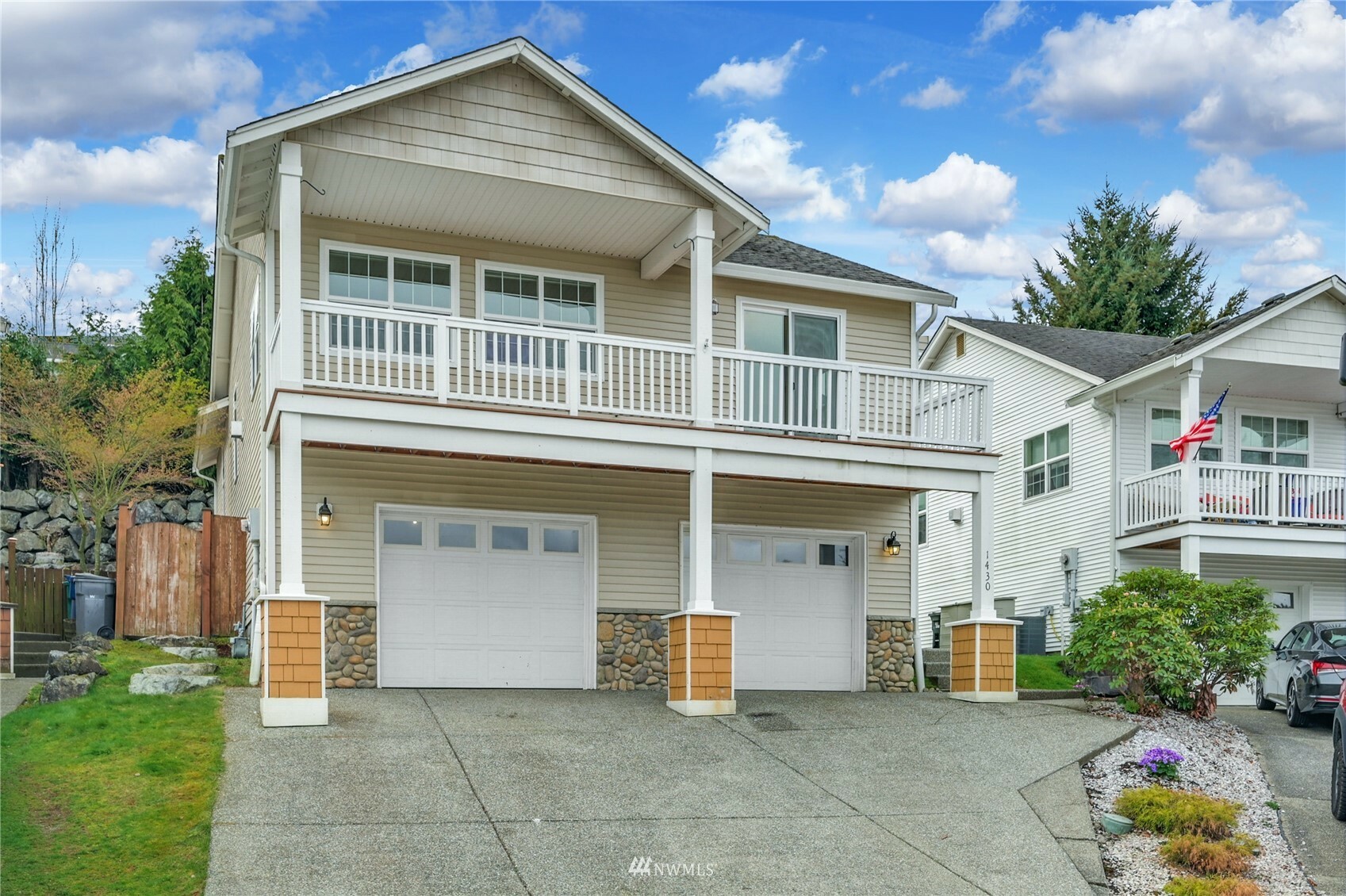 Property Photo:  1430 113th Avenue SE  WA 98258 