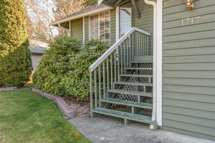 Property Photo: 1717 93rd Drive SE WA 98258