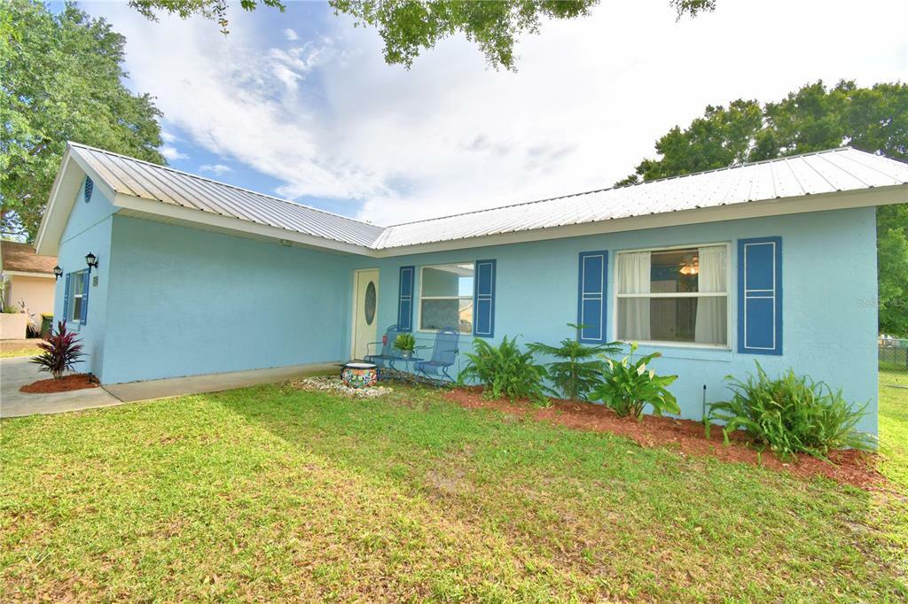 Property Photo:  4428 Leaf Road  FL 33875 