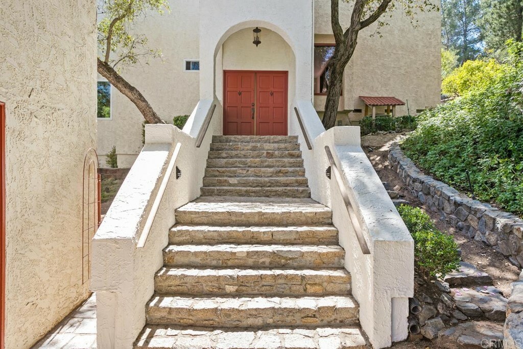 Property Photo:  9817 Dogwood Lane  CA 92026 