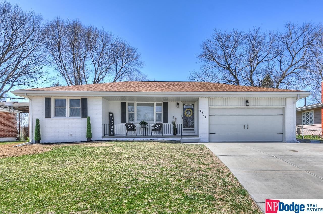 Property Photo: 9714 Linden NE 68123