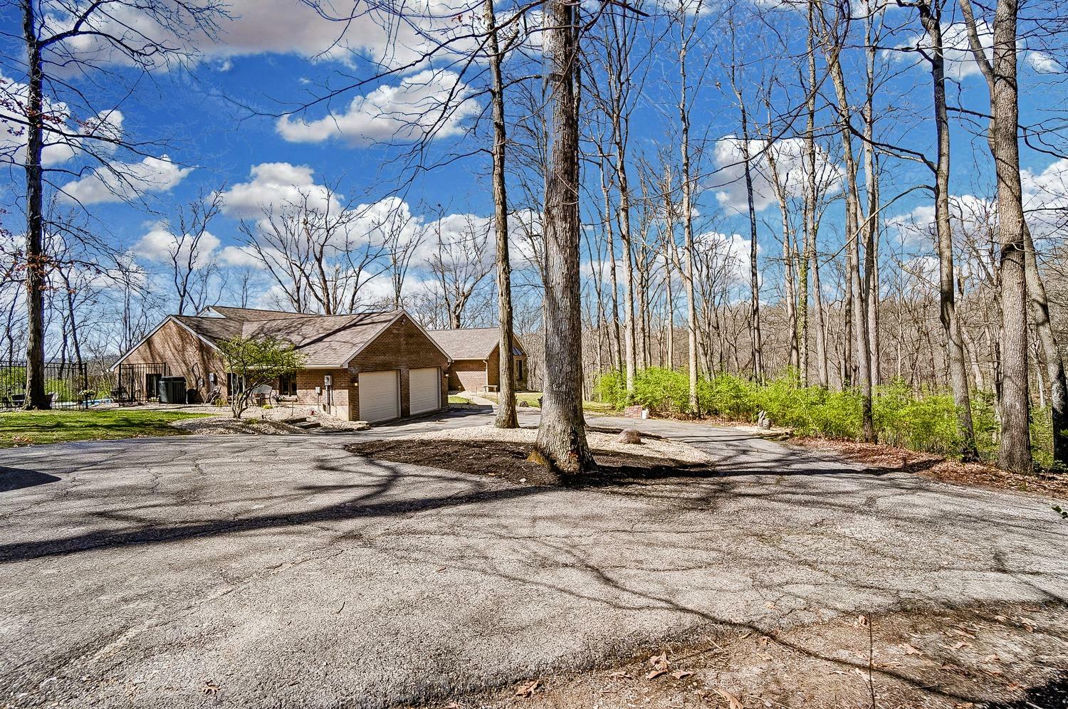 Property Photo: 10988 Mockernut Dr OH 45030