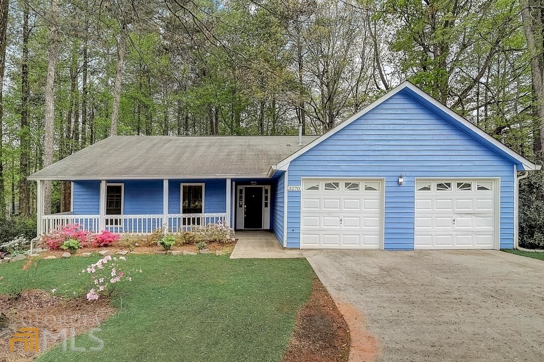 Property Photo: 3270 Rosedale Creek Court GA 30078