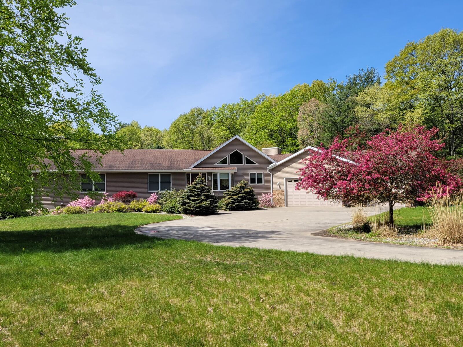 Property Photo:  5415 W McMillan Road  MI 49445 