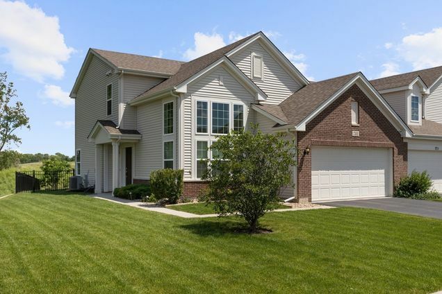 Property Photo:  781 Catamaran Circle  IL 60140 