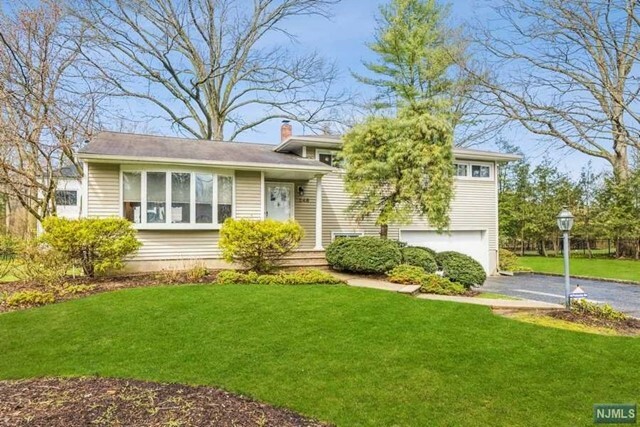 246 Garfield Street  Haworth NJ 07641 photo