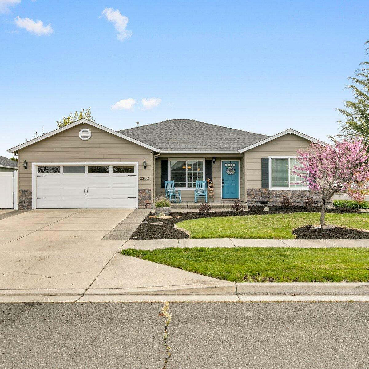 3202 Balsum Way  Medford OR 97504 photo