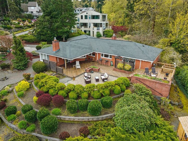 Property Photo:  31011 39th Avenue SW  WA 98023 