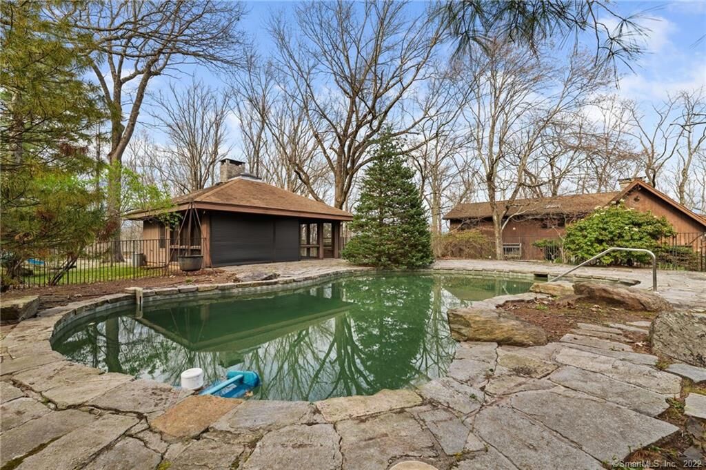 Property Photo: 515 Maple Shade Road CT 06457