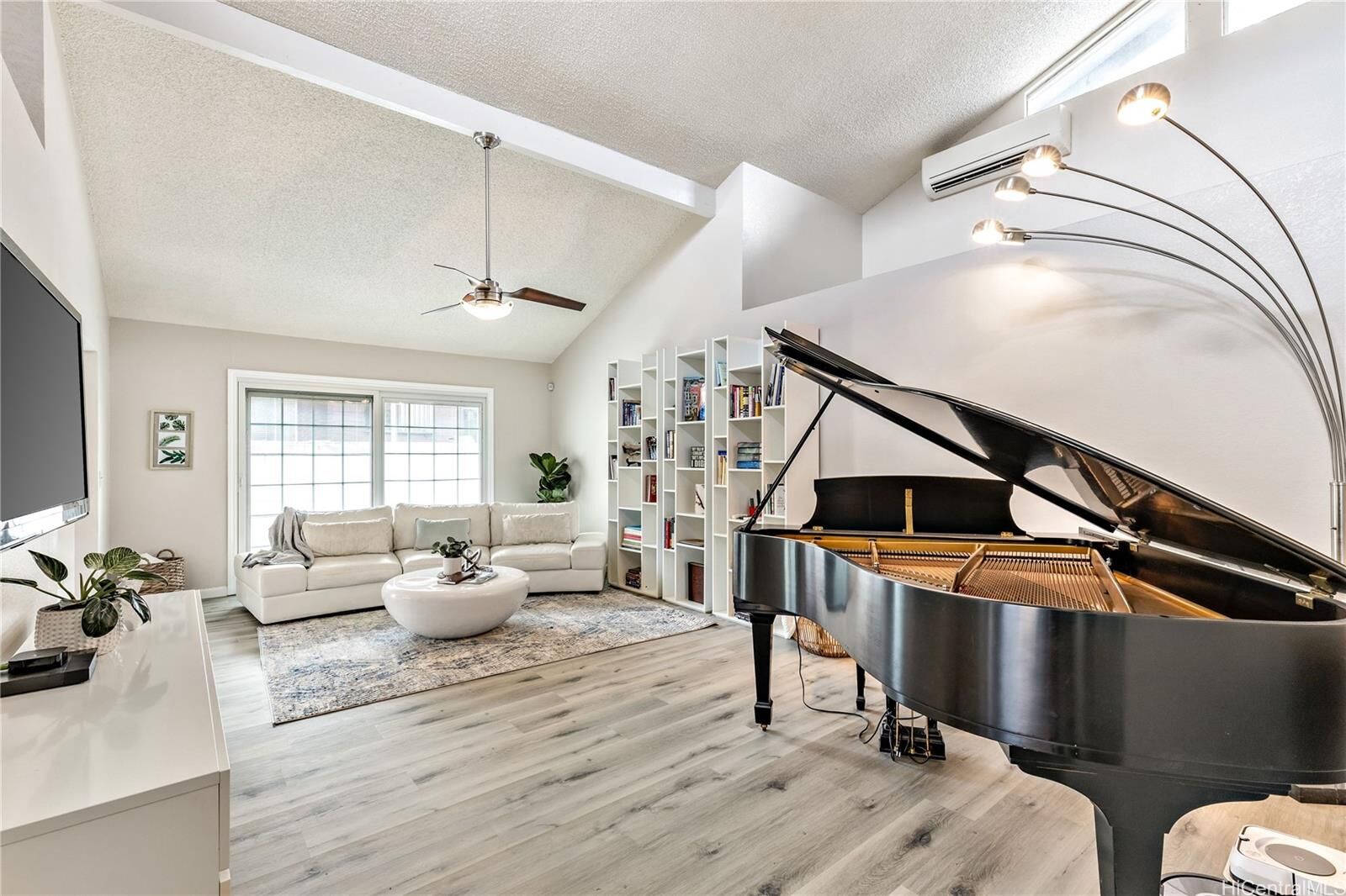 Property Photo:  95-680 Lauawa Street  HI 96789 