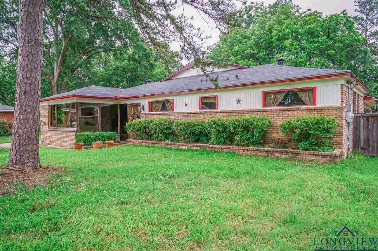 Property Photo:  501 Lynoak  TX 75672 