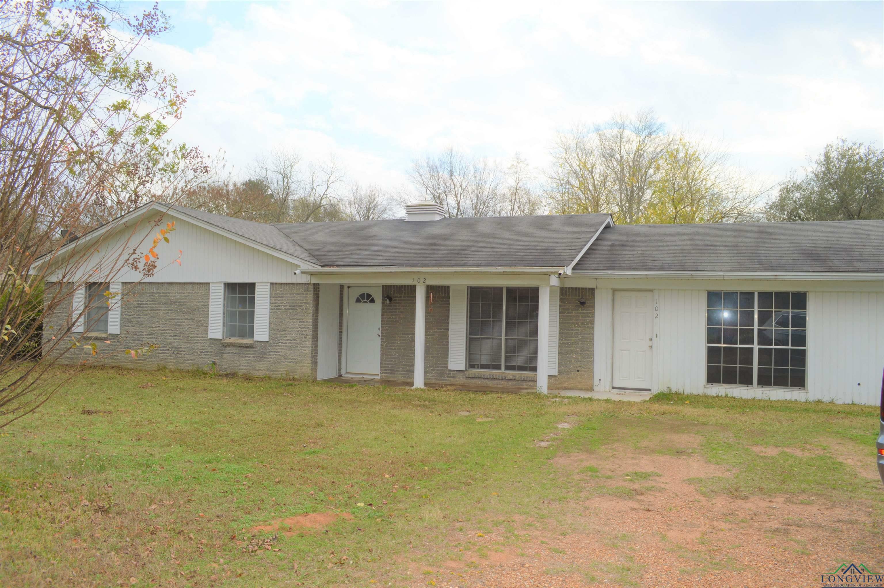 Property Photo:  102 Fairview  TX 75670 