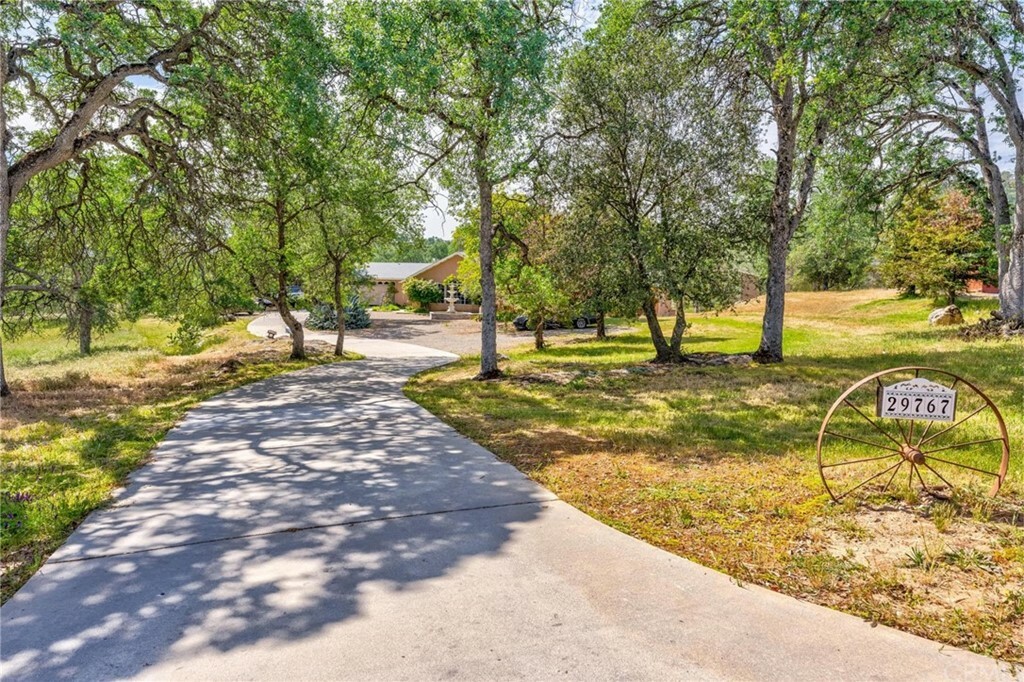 Property Photo:  29767 Kings Canyon Court S  CA 93614 