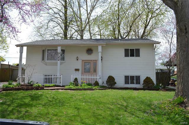 Property Photo: 722 Undercliff Drive MO 63042
