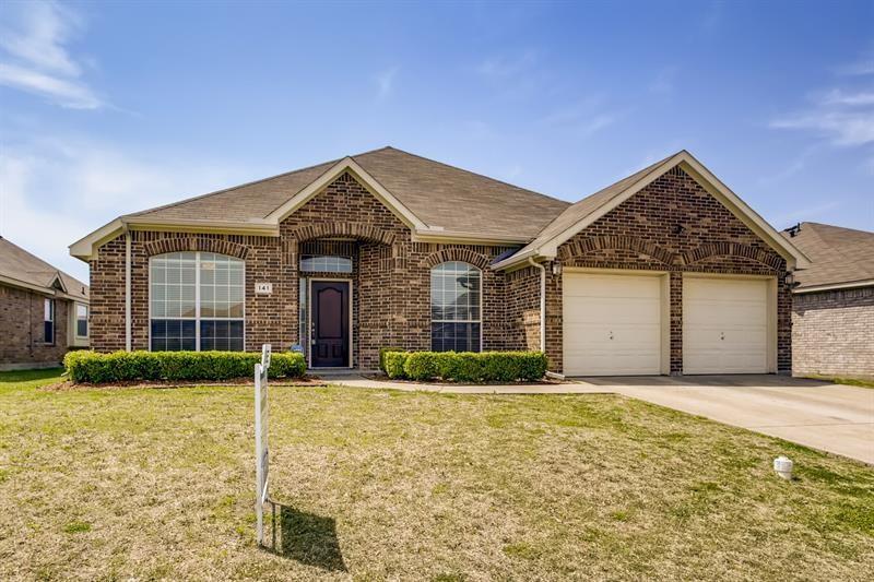 Property Photo: 141 Painted Trail TX 75126