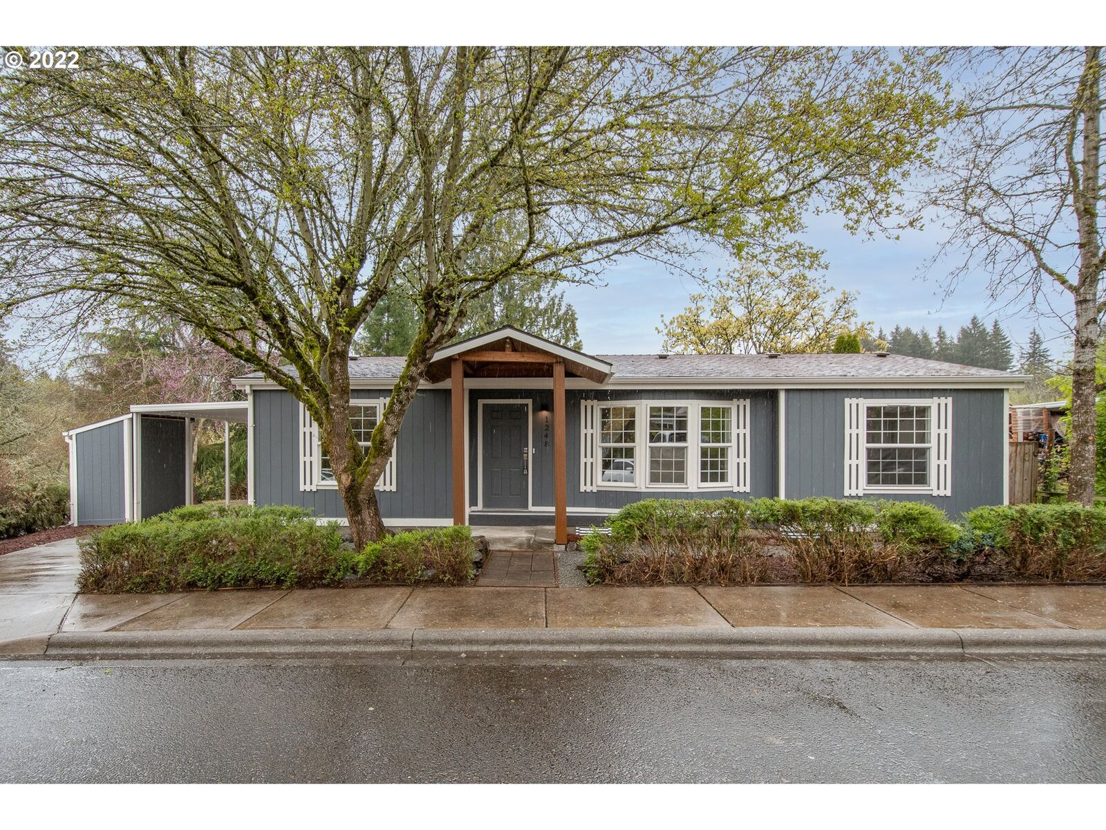 Property Photo: 1248 SW Chiara Pl OR 97003