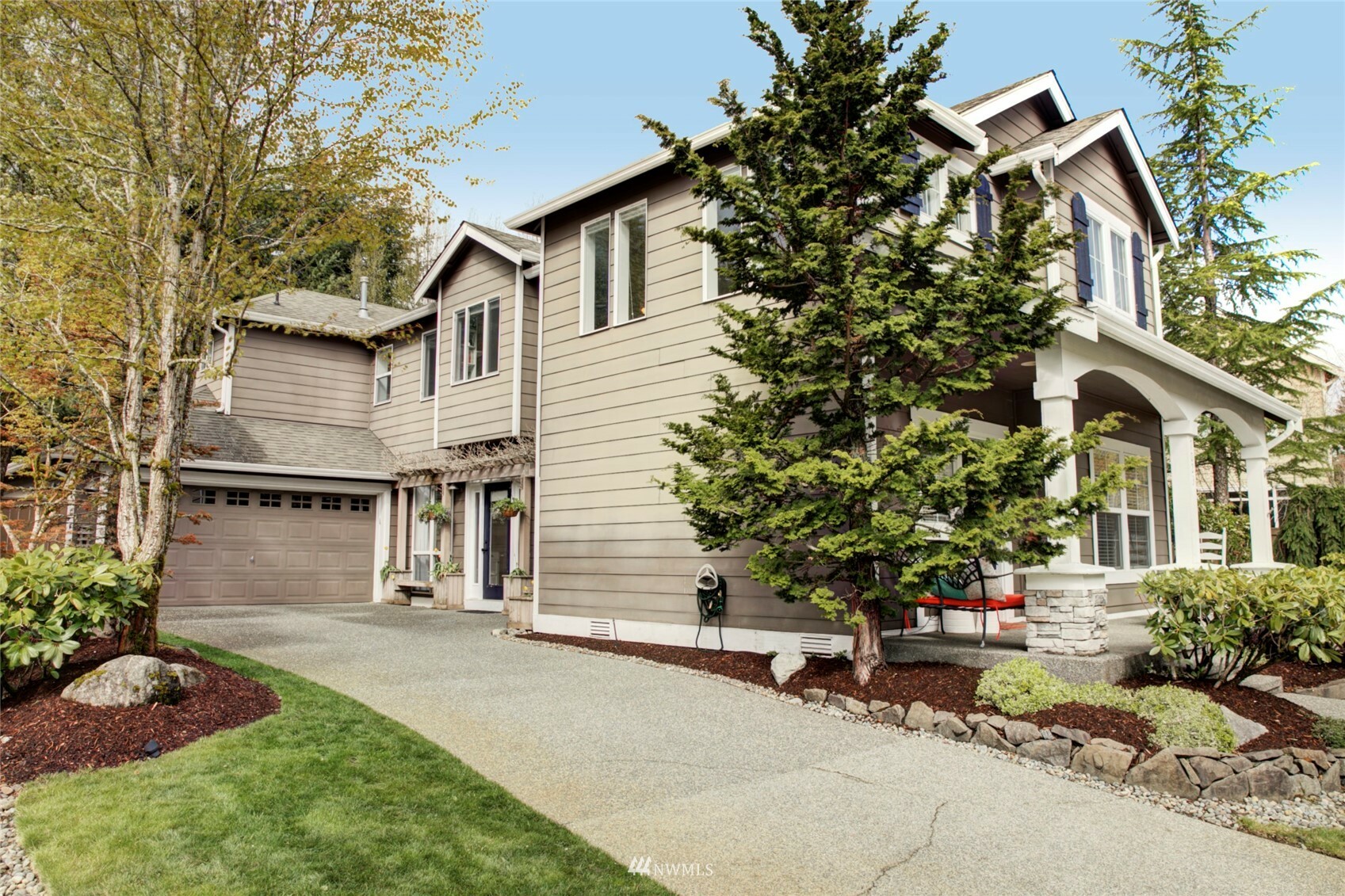 Property Photo:  7023 Curtis Drive SE  WA 98065 