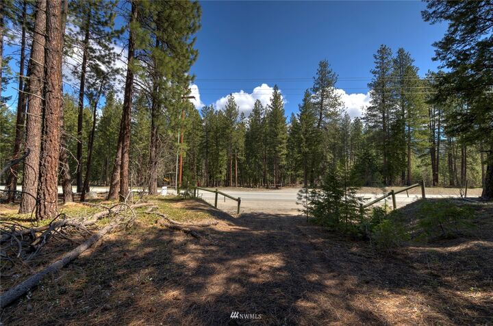 Property Photo:  18190 Highway 20  WA 98862 