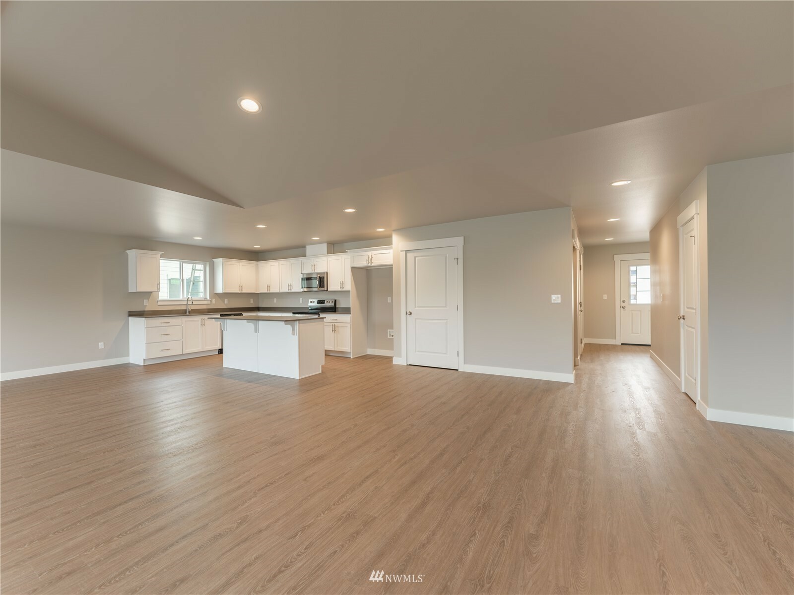 Property Photo: 89 Emma Drive WA 98801