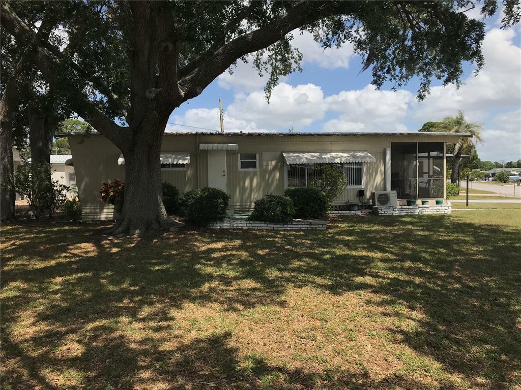 Property Photo:  5103 Pebble Beach Avenue  FL 34234 