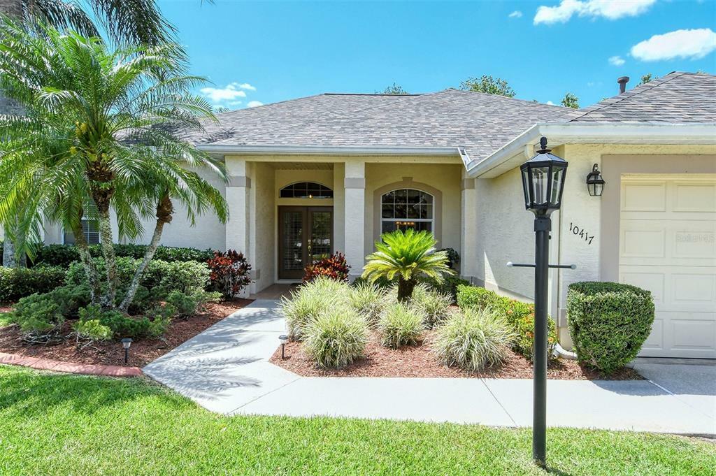 Property Photo:  10417 Old Grove Circle  FL 34212 